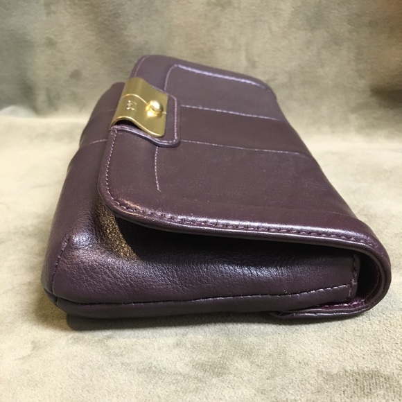 Coach Expresso Clutch - Picture 3 of 8